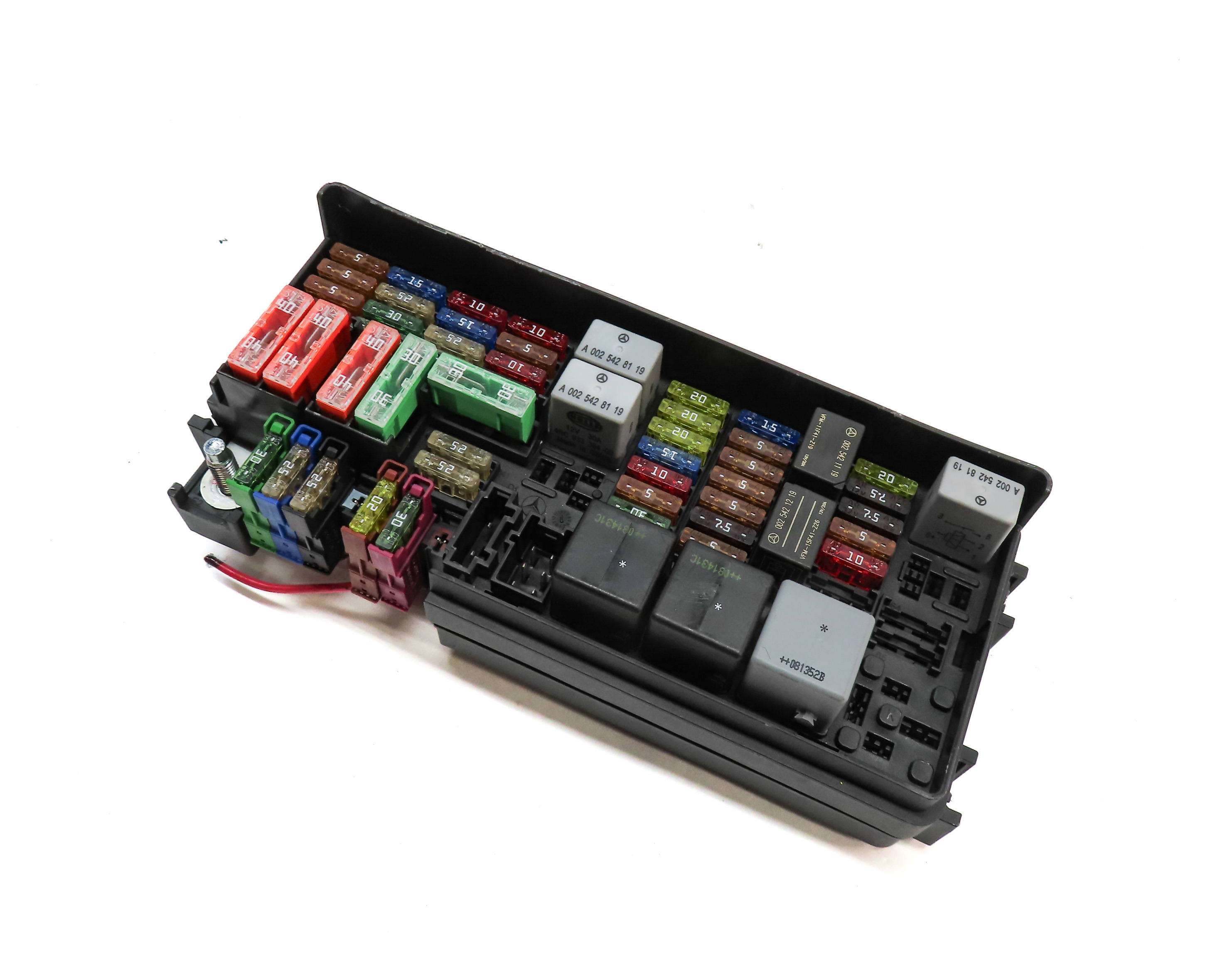 2009 MERCEDES GL550 (X164) 5.5L (M273) ENGINE REAR FUSE RELAY PANEL BOX — exact item pictured